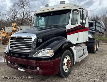 Main image Freightliner Columbia